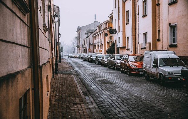 Niedokończona kamienica przy ul. Wigilijnej